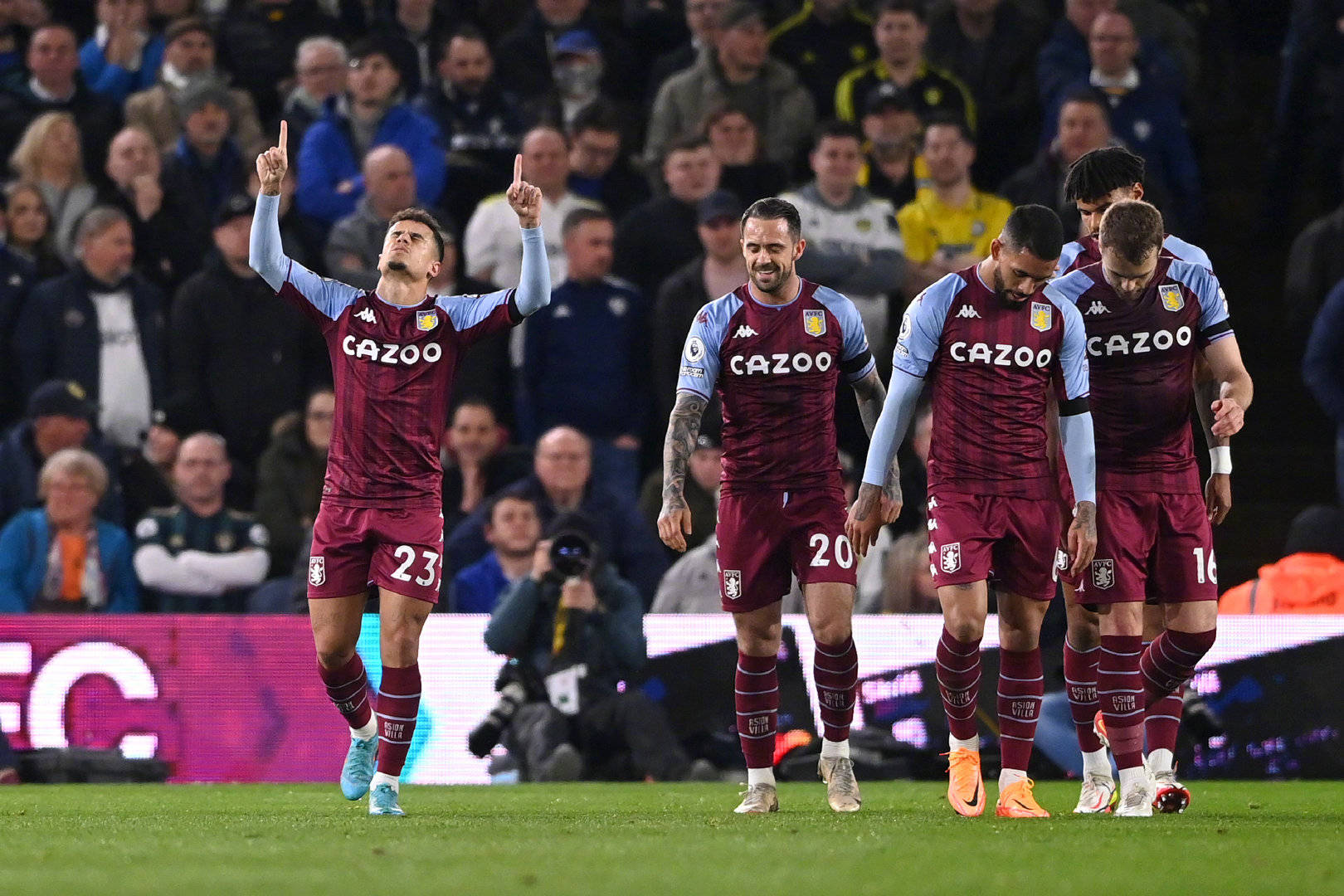 她善于观察 她善于观察