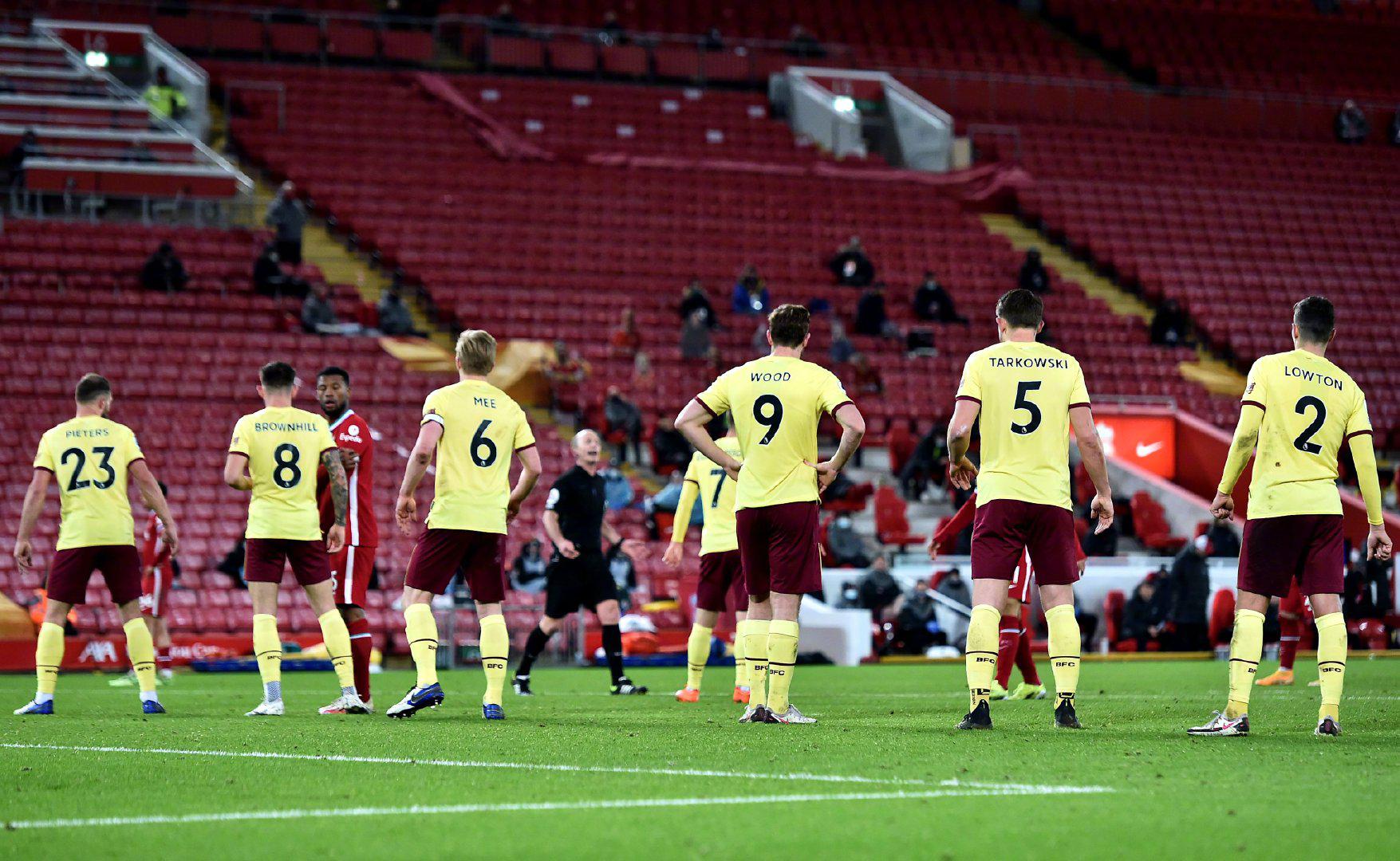 其中包括N 其中包括N